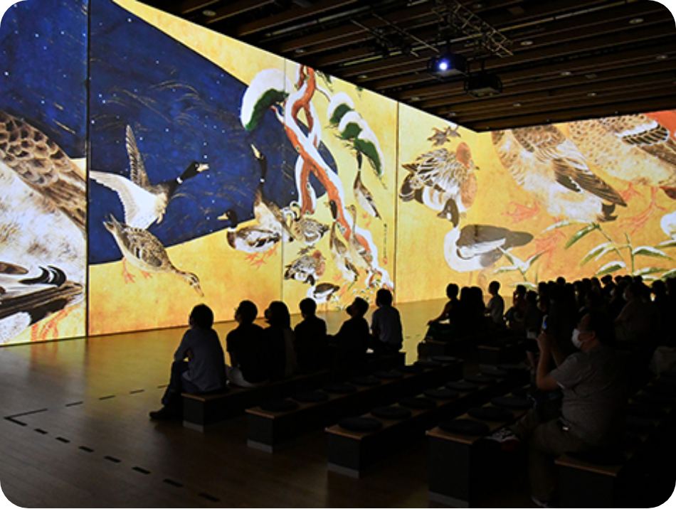 雪松群禽図屏⾵ 部分